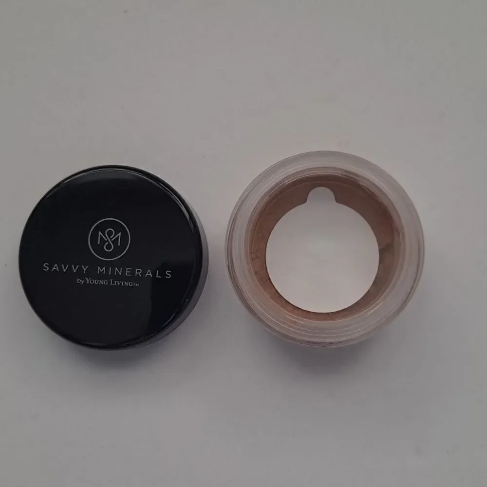 COPY - Young Living-Savvy Minerals bronzer  new